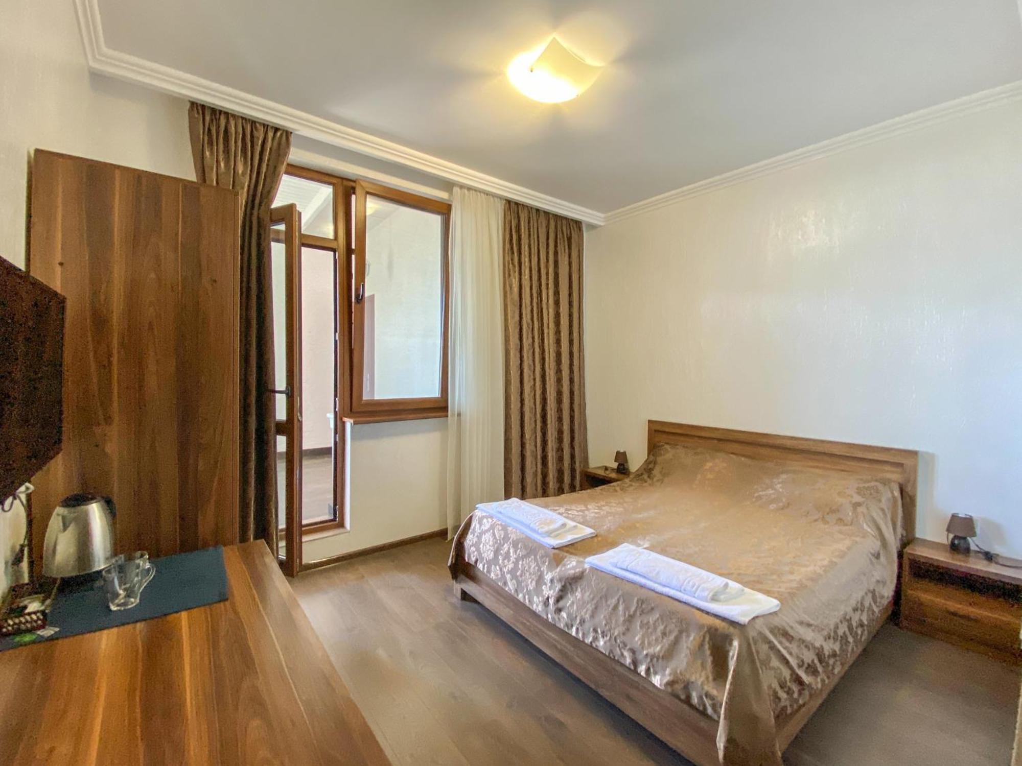 Shpinat Hotell Odessa Exteriör bild
